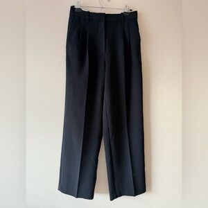 Aritzia Effortless Pant